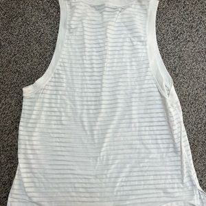 Lululemon white muscle tank size 6